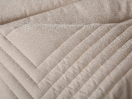 L’eleganza immortale della fibra di seta